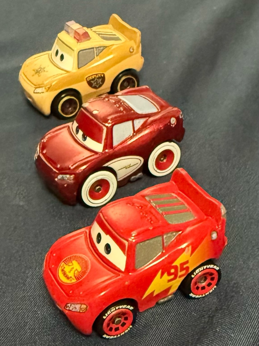Disney Cars Lightning McQueen Mini Die-Cast Collection